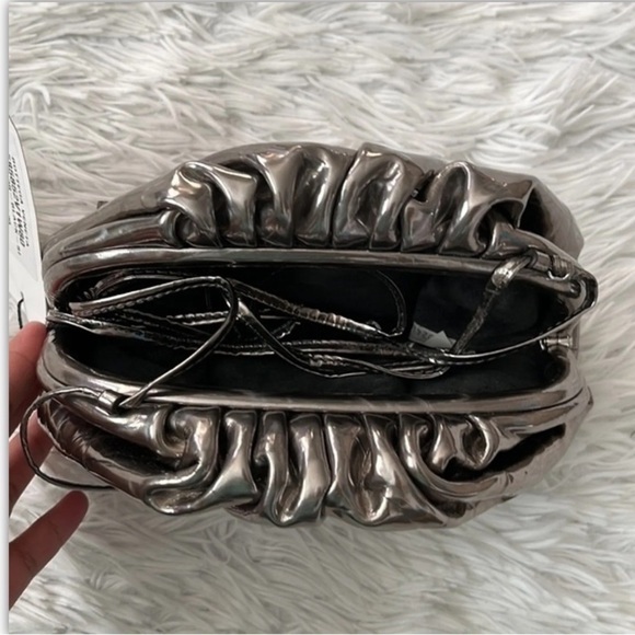 Bottega Veneta The Pouch Mini Metallic Leather Clutch NWT - Picture 5 of 12